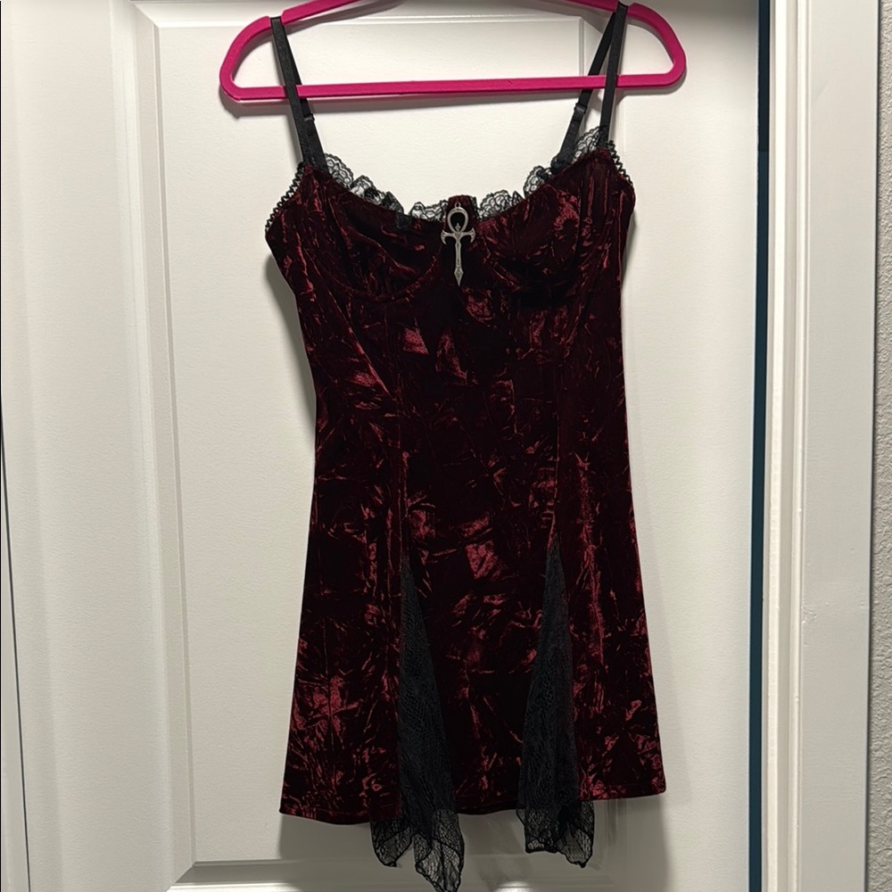 listing-status-banner